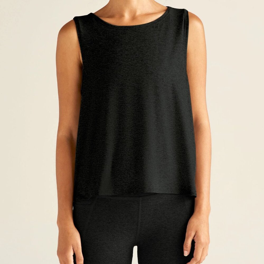 Beyond Yoga Featherweight Aquarius Tank in Darkest Night